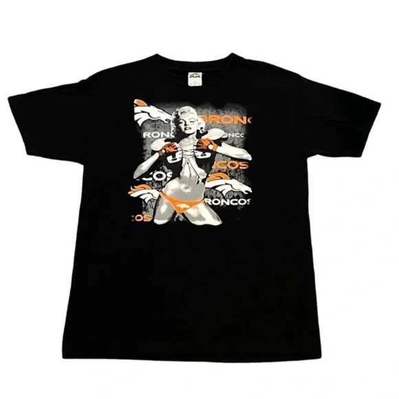 NFL Denver Broncos X Marilyn Monroe Black Crew Neck Graphic T-Shirt Men's Size M - Picture 1 of 7